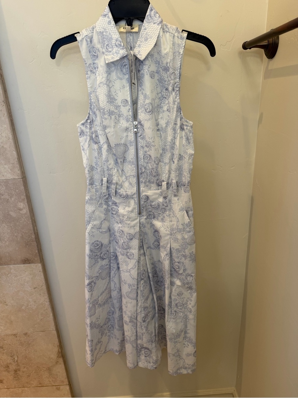 L agence Kylo shirt dress!! Missing belt!! Beautiful!! New !!